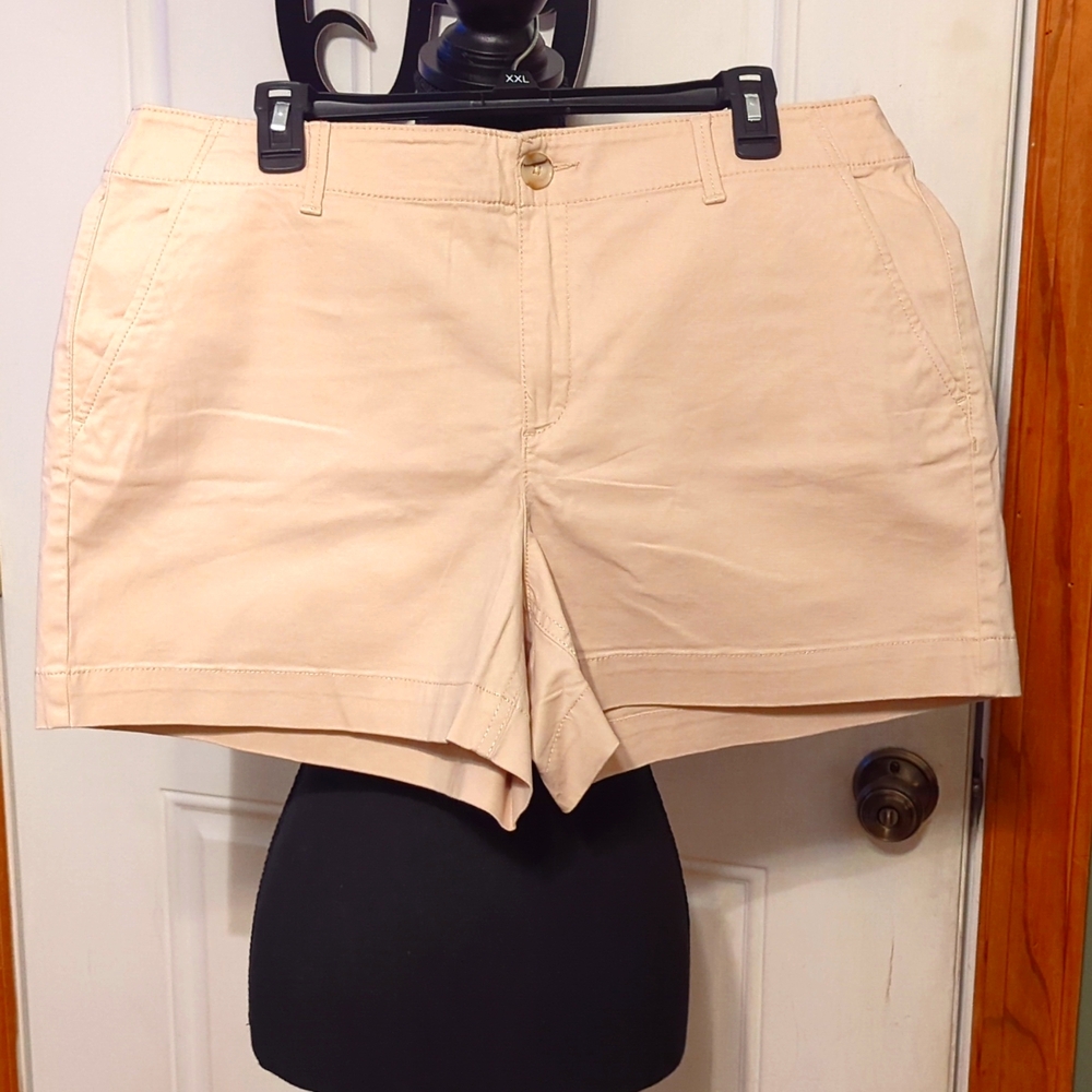 Loft Washed Twill Short 4" size 14
